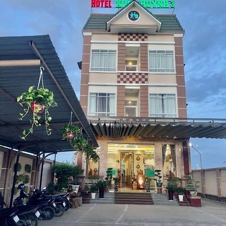 Xuan Huynh 3 Hotel Soc Trang Exterior photo