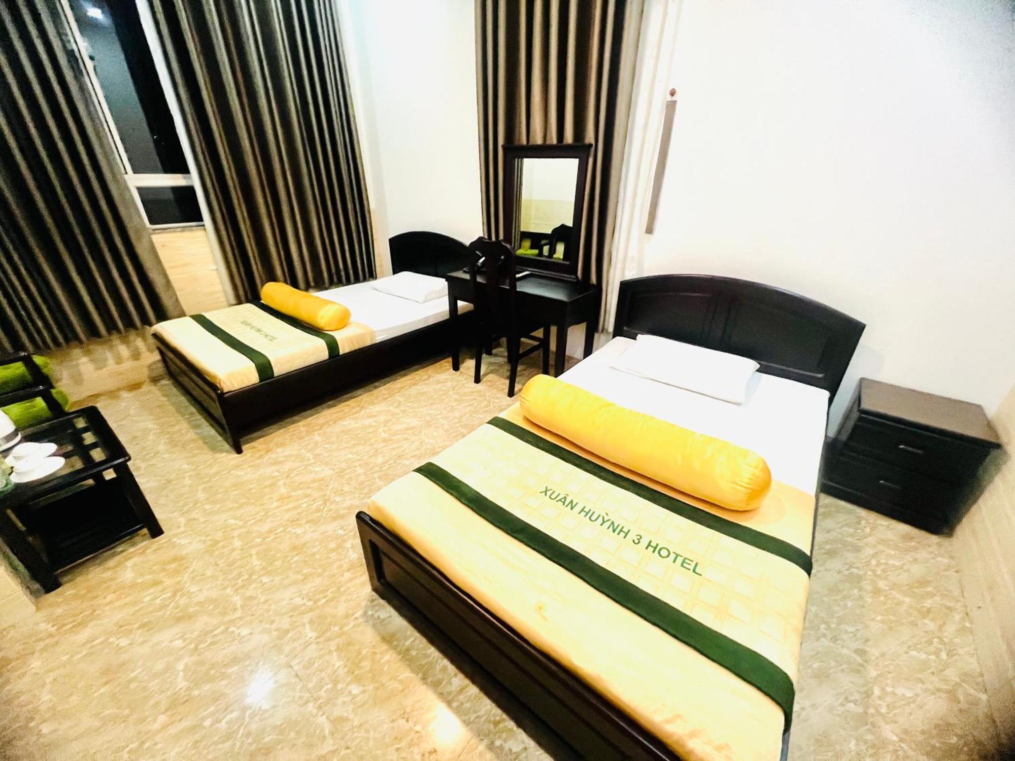 Xuan Huynh 3 Hotel Soc Trang Exterior photo