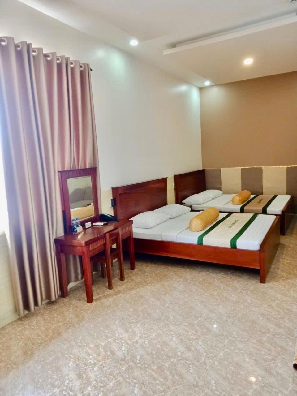 Xuan Huynh 3 Hotel Soc Trang Exterior photo